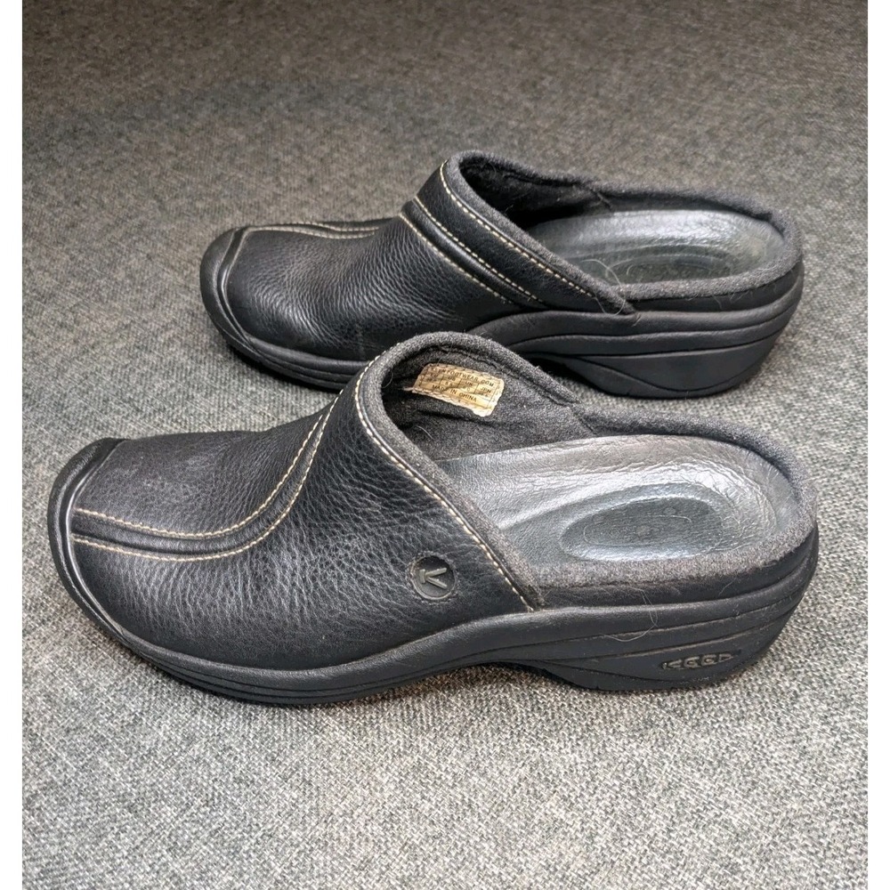Keen Women's US 8.5 Black Leather Slip On Clog Casual Walking Shoes Loafers